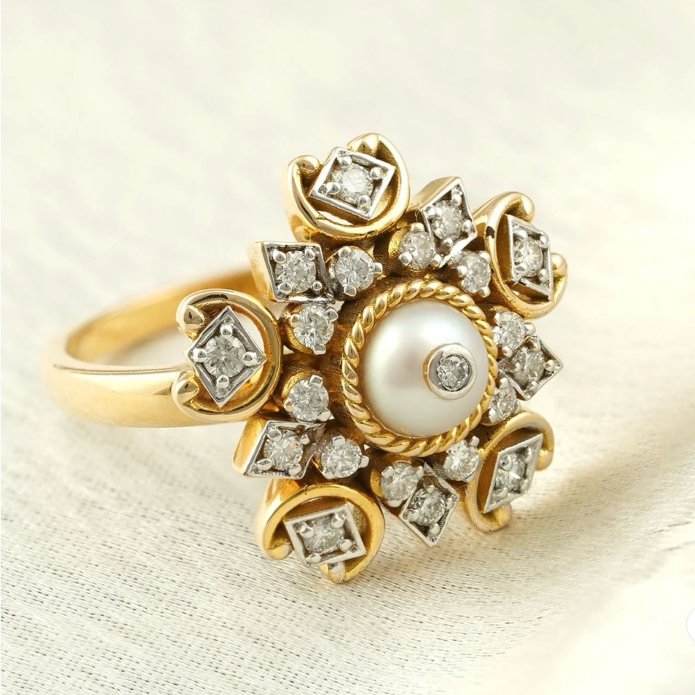 Vibe with Moi -  Gold and Silver Pearl Ring